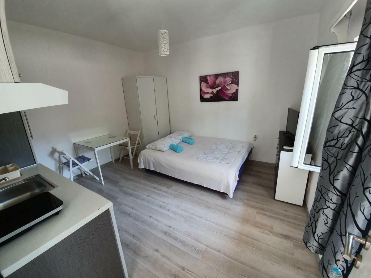 Studio Apartments Ilija Kotor Eksteriør billede